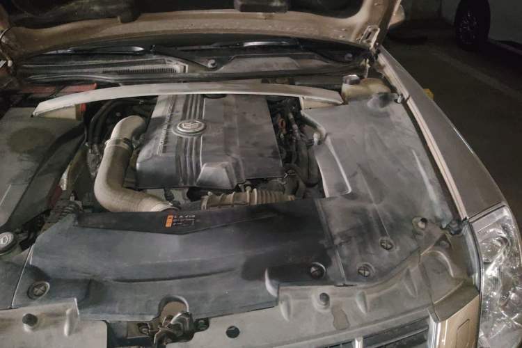 Used Cadillac SLS Seville 2011 2.0T Elite Edition Engine Bay Left