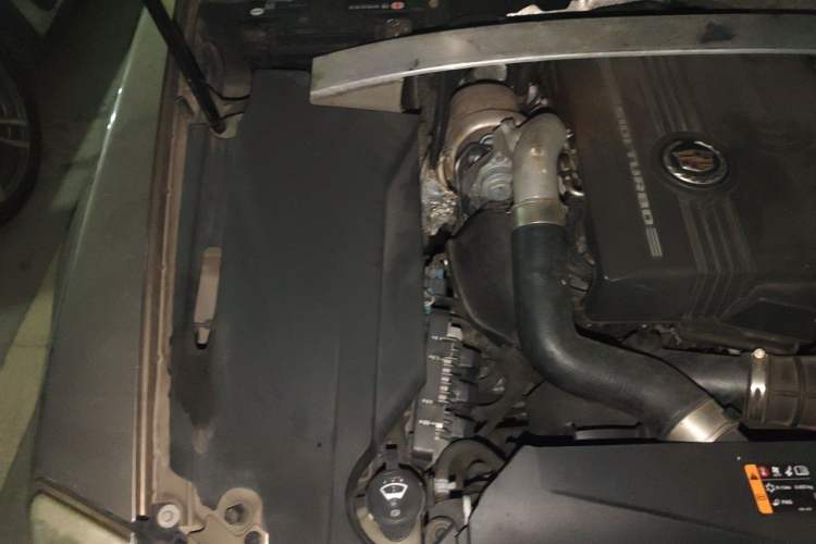 Used Cadillac SLS Seville 2011 2.0T Elite Edition Engine Bay Right