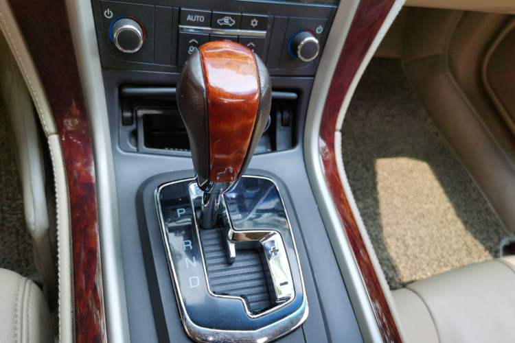 Used Cadillac SLS Seville 2011 2.0T Elite Edition Gear Lever