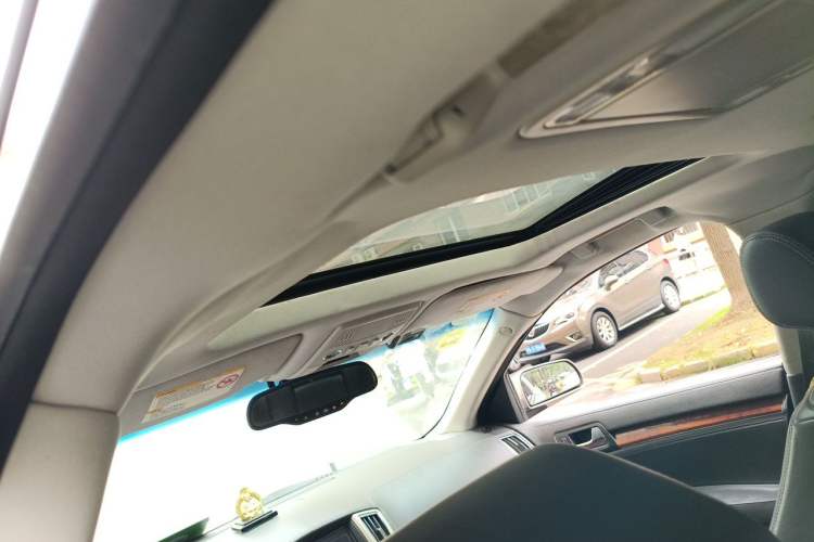 Used Cadillac SLS Seville 2011 2.0T Elite Edition Headliner