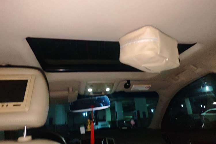 Used Cadillac SLS Seville 2011 2.0T Elite Edition Headliner