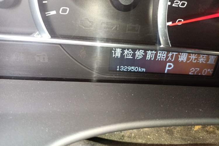 Used Cadillac SLS Seville 2011 2.0T Elite Edition Odometer Close Up