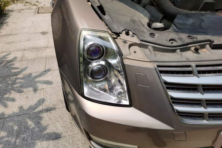 Used Cadillac SLS Seville 2011 2.0T Elite Edition Right Front Headlight