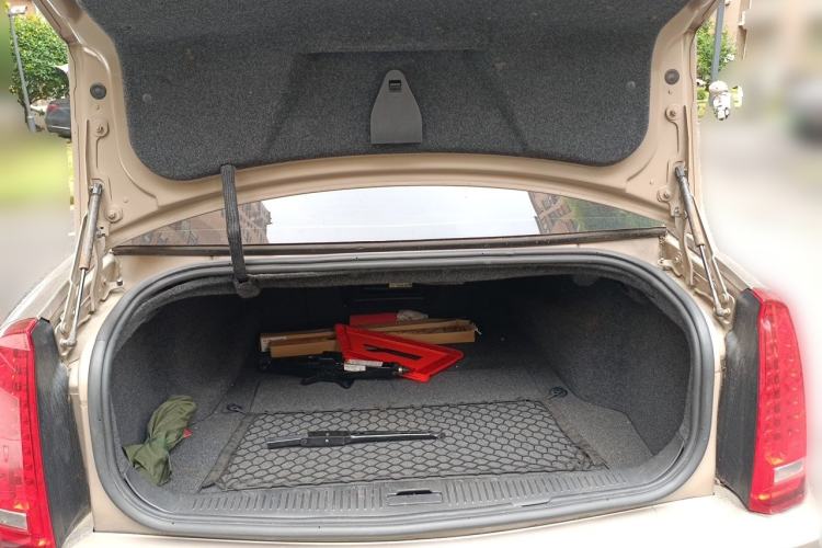 Used Cadillac SLS Seville 2011 2.0T Elite Edition Trunk