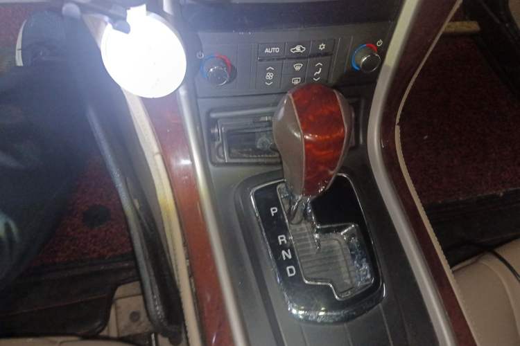 Used Cadillac SLS Seville 2012 2.0T Comfort Model Gear Lever