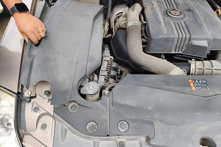 Used Cadillac SLS Seville 2012 2.0T Comfort Model Engine Bay Right