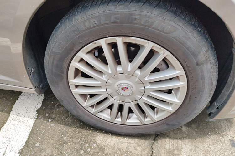 Used Cadillac SLS Seville 2012 2.0T Comfort Model Right Front Wheel Hub