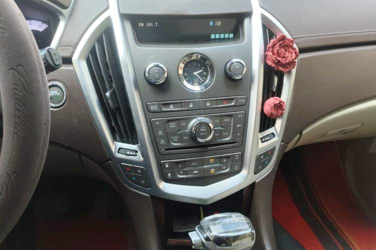 Used Cadillac SRX 2010 3.0L Flagship Edition Audio And AC Panel
