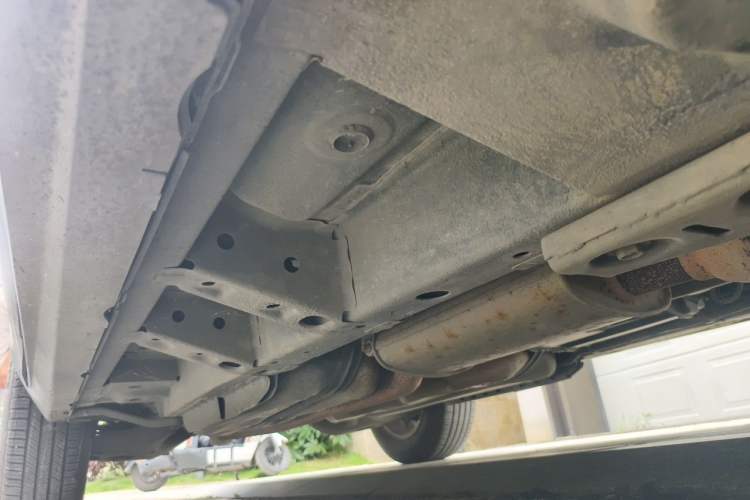 Used Cadillac SRX  Chassis Front Right