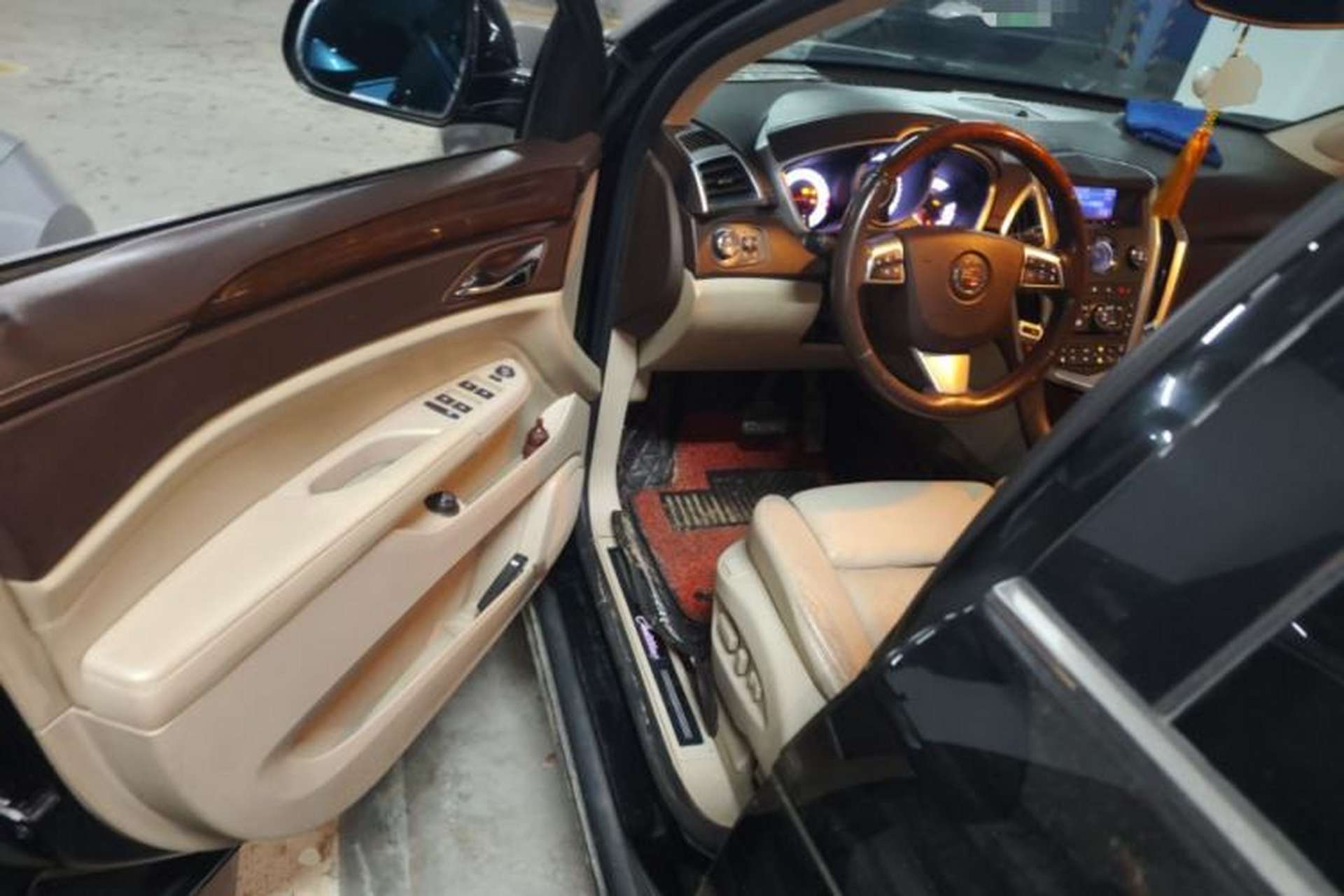 Used Cadillac SRX 2010 3.0L Luxury Edition Driver Seat