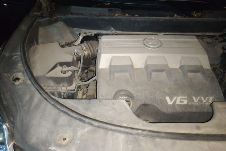 Used Cadillac SRX 2010 3.0L Flagship Edition Engine Bay Right