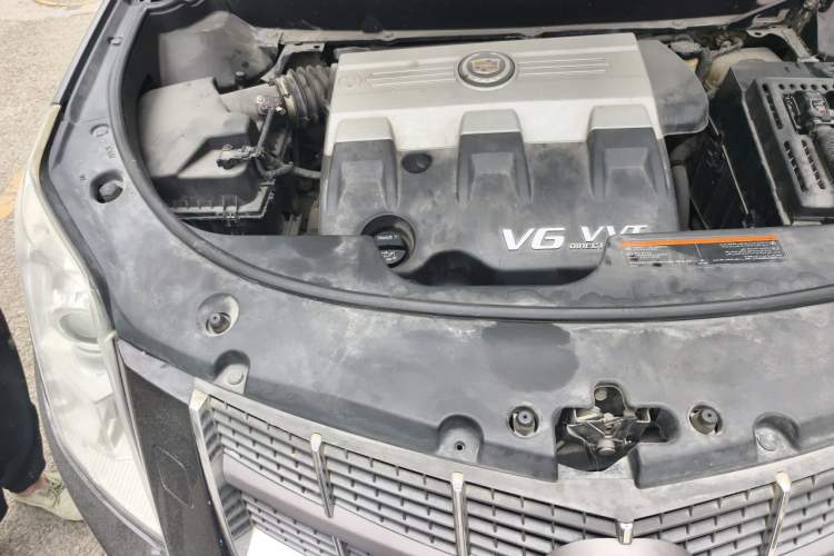 Used Cadillac SRX  Engine Bay Right