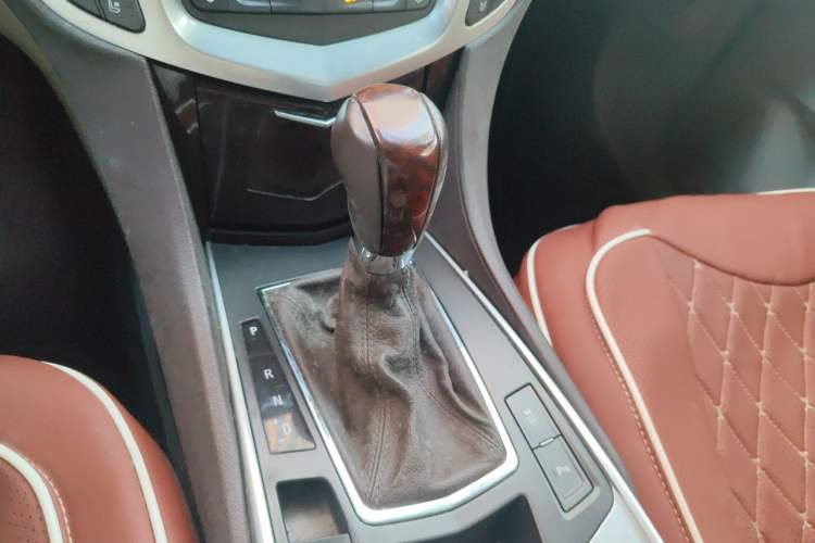 Used Cadillac SRX 2010 3.0L Flagship Edition Gear Lever