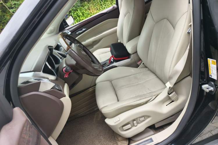 Used Cadillac SRX  Left Front Seat