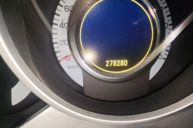 Used Cadillac SRX 2010 3.0L Luxury Edition Odometer Close Up