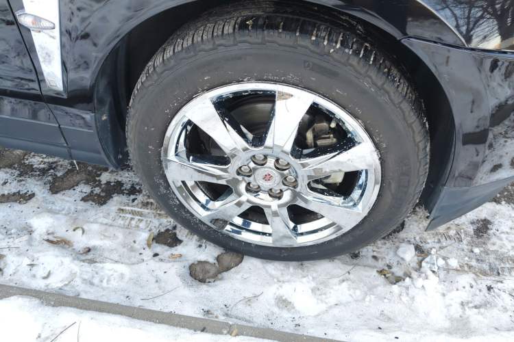 Used Cadillac SRX 2010 3.0L Flagship Edition Right Front Wheel Hub