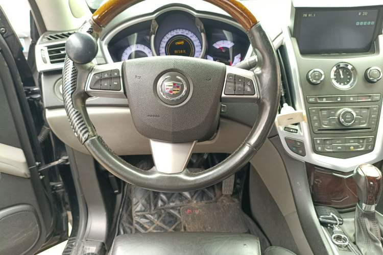 Used Cadillac SRX 2010 3.0L Flagship Edition Steering Wheel