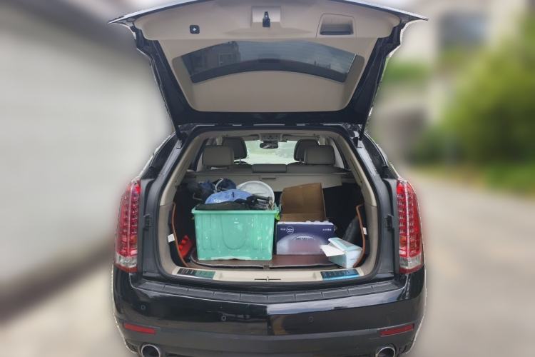 Used Cadillac SRX  Trunk