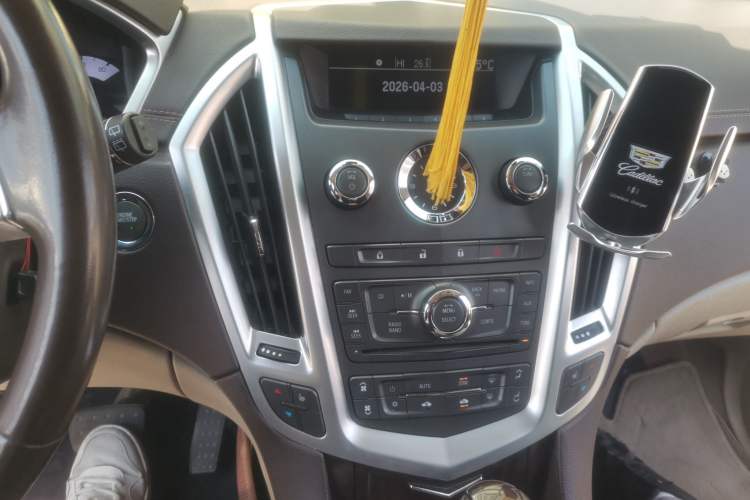 Used Cadillac SRX 2010 3.0L Flagship Edition Audio And AC Panel