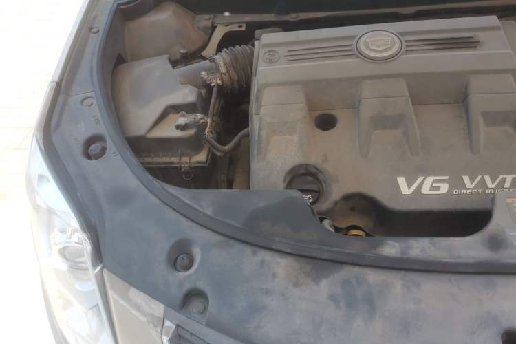 Used Cadillac SRX 2010 3.0L Flagship Edition Engine Bay Right