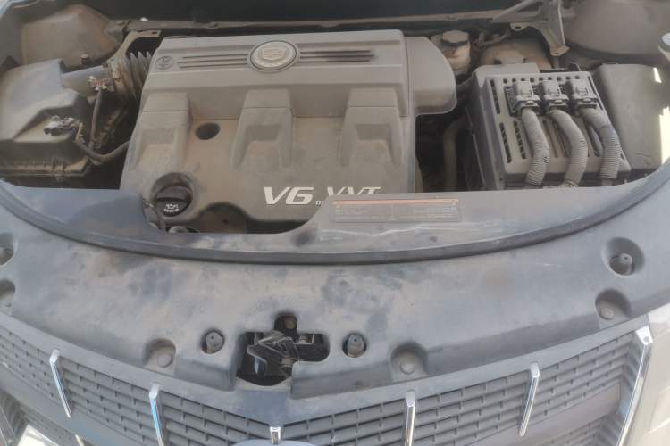 Used Cadillac SRX 2010 3.0L Flagship Edition Engine Bay