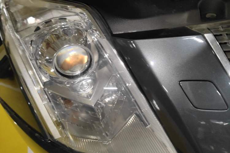 Used Cadillac SRX 2010 3.0L Flagship Edition Right Front Headlight