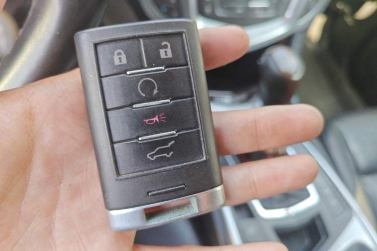 Used Cadillac SRX 2010 3.0L Flagship Edition Vehicle Key