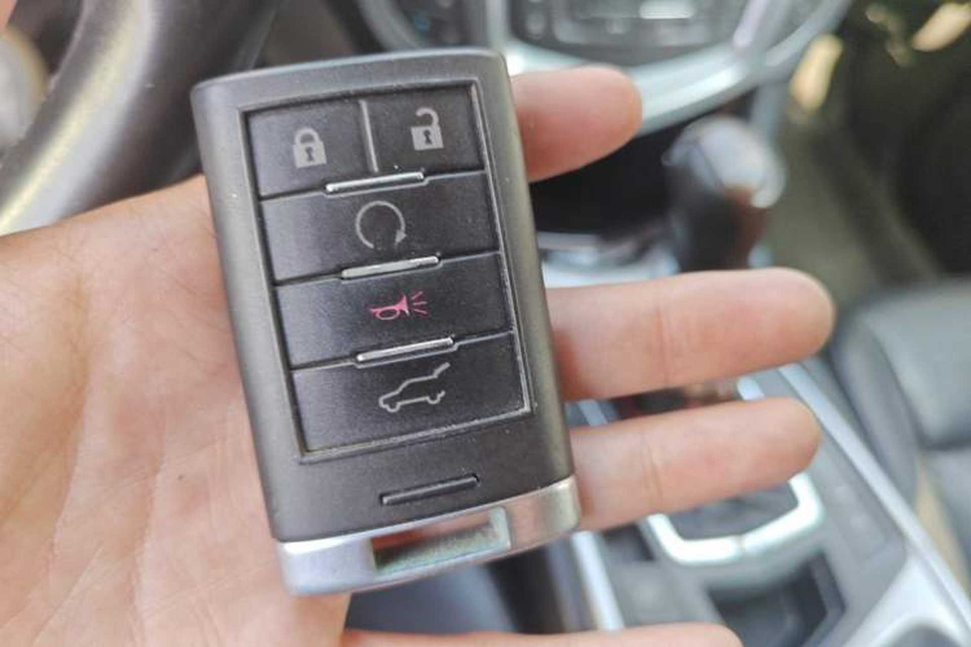 Used Cadillac SRX 2010 3.0L Flagship Edition Vehicle Key