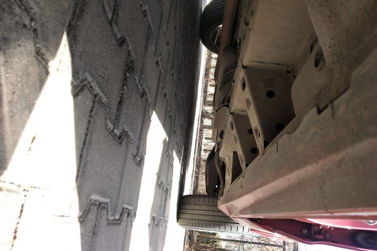 Used Cadillac SRX 2010 3.0L Flagship Edition Chassis Front Left