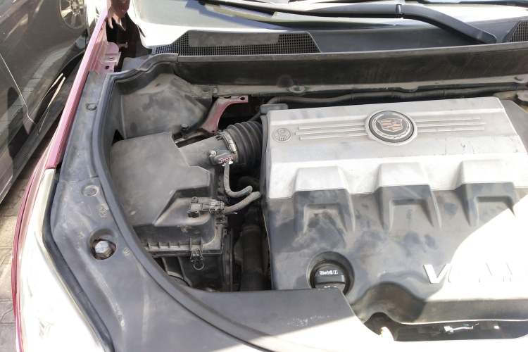 Used Cadillac SRX 2010 3.0L Flagship Edition Engine Bay Right
