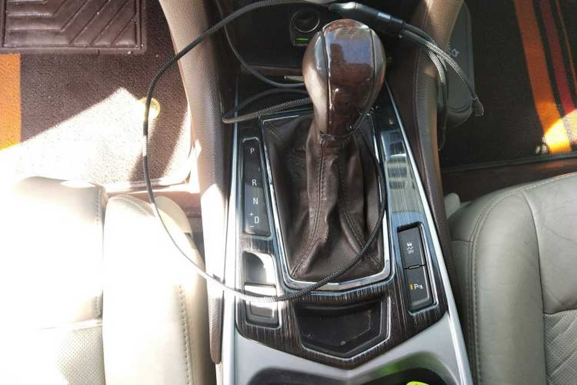 Used Cadillac SRX 2010 3.0L Flagship Edition Gear Lever