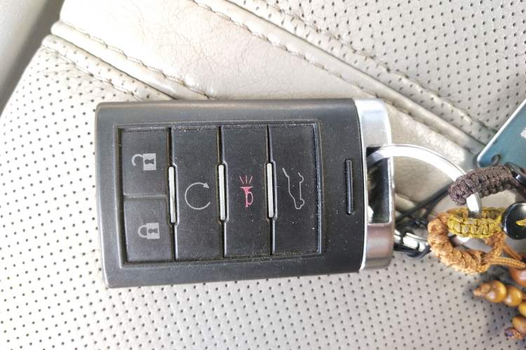 Used Cadillac SRX 2010 3.0L Flagship Edition Vehicle Key
