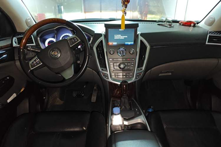 Used Cadillac SRX 2010 3.0L Flagship Edition Center Console