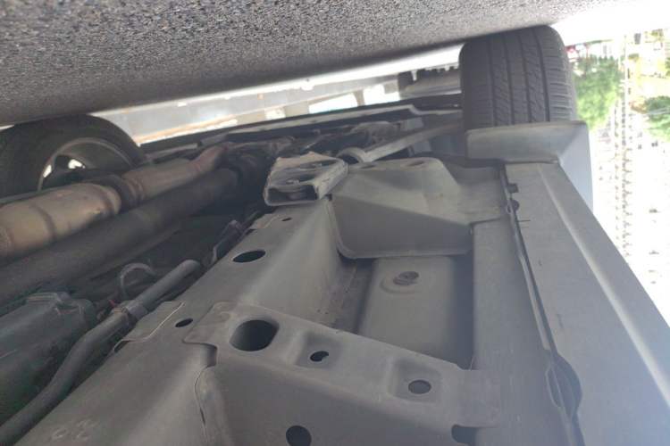 Used Cadillac SRX 2010 3.0L Flagship Edition Chassis Front Left