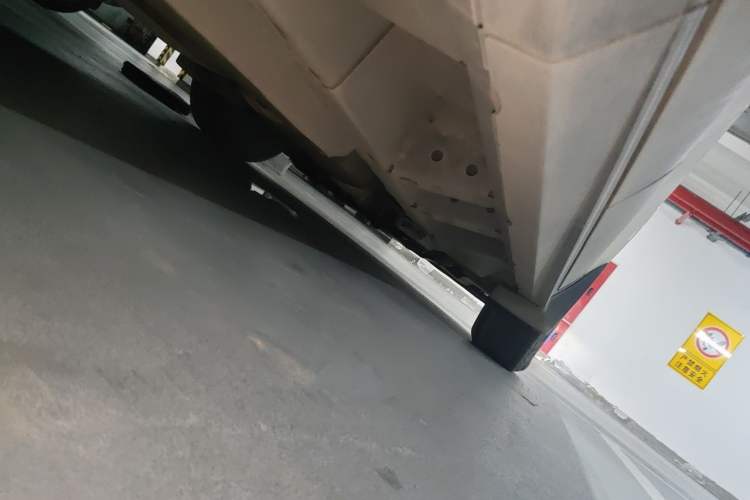 Used Cadillac SRX 2010 3.0L Flagship Edition Chassis Rear Right