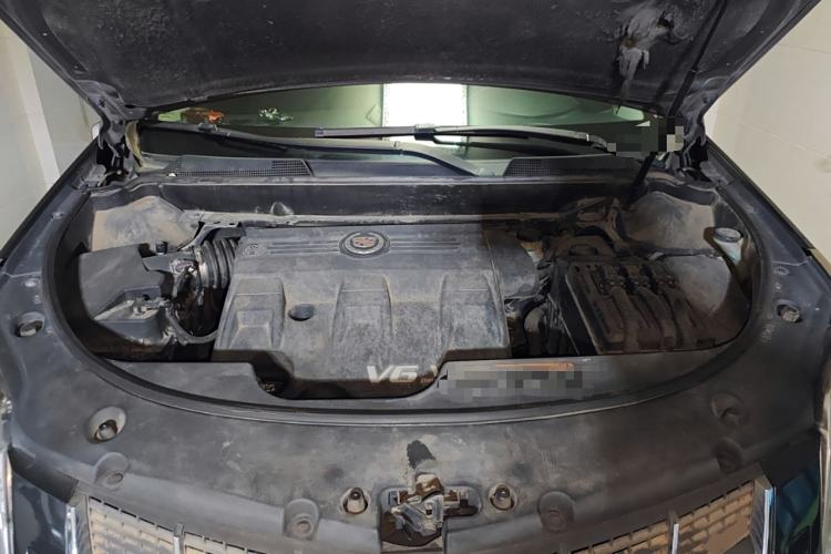 Used Cadillac SRX 2010 3.0L Flagship Edition Engine Bay