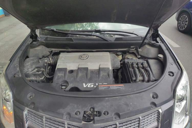 Used Cadillac SRX 2010 3.0L Flagship Edition Engine Bay