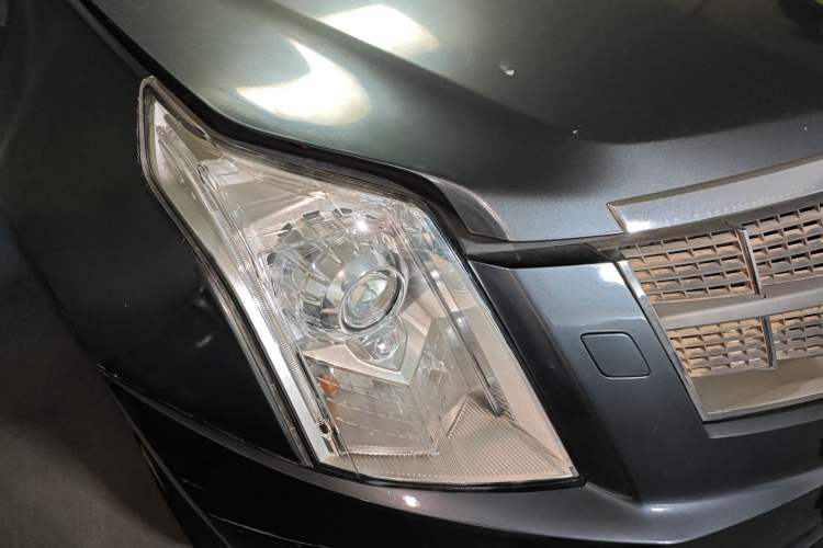 Used Cadillac SRX 2010 3.0L Flagship Edition Right Front Headlight