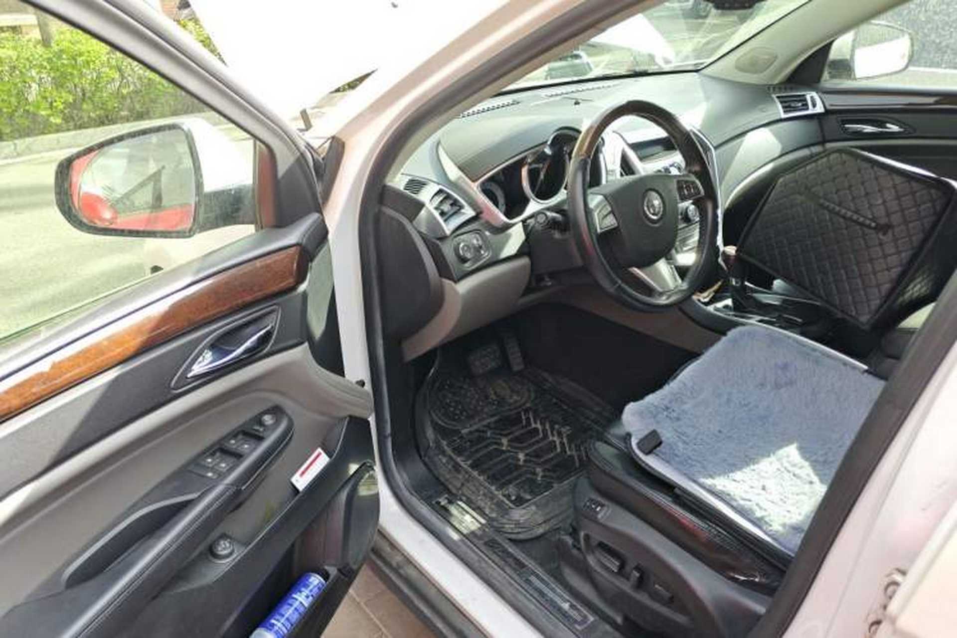 Used Cadillac SRX 2010 3.0L Flagship Edition Driver Seat