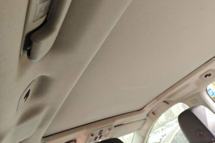 Used Cadillac SRX 2010 3.0L Flagship Edition Headliner