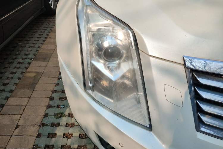 Used Cadillac SRX 2010 3.0L Flagship Edition Right Front Headlight