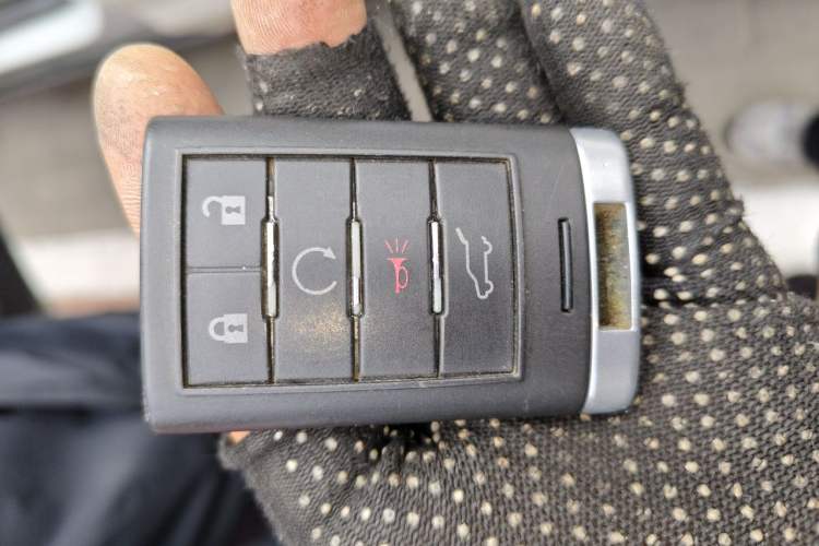 Used Cadillac SRX 2010 3.0L Flagship Edition Vehicle Key