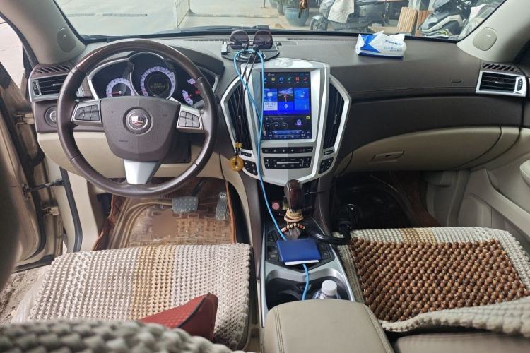 Used Cadillac SRX 2010 3.0L Flagship Edition Center Console