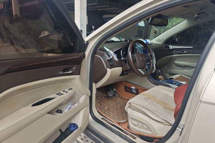 Used Cadillac SRX 2010 3.0L Flagship Edition Driver Seat