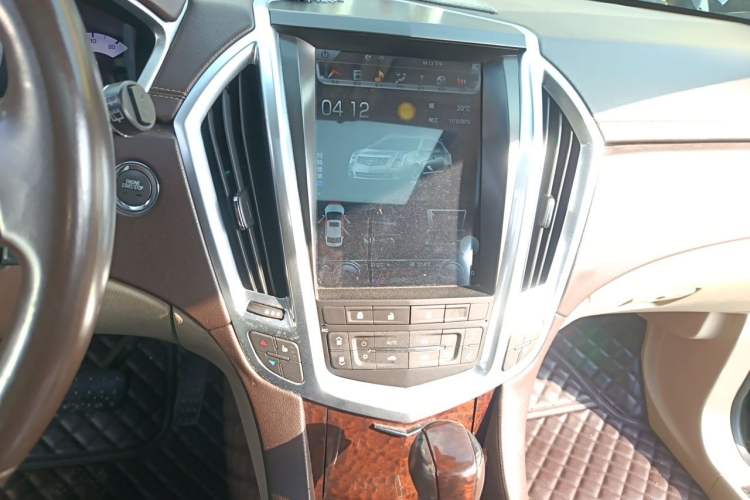Used Cadillac SRX 2011 3.0L Luxury Model Audio And AC Panel