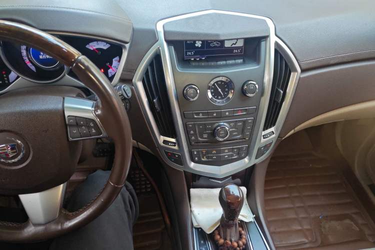 Used Cadillac SRX 2011 3.0L Flagship Edition Audio And AC Panel