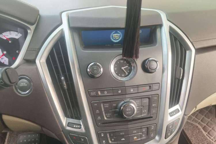 Used Cadillac SRX 2011 3.0L Flagship Edition Audio And AC Panel