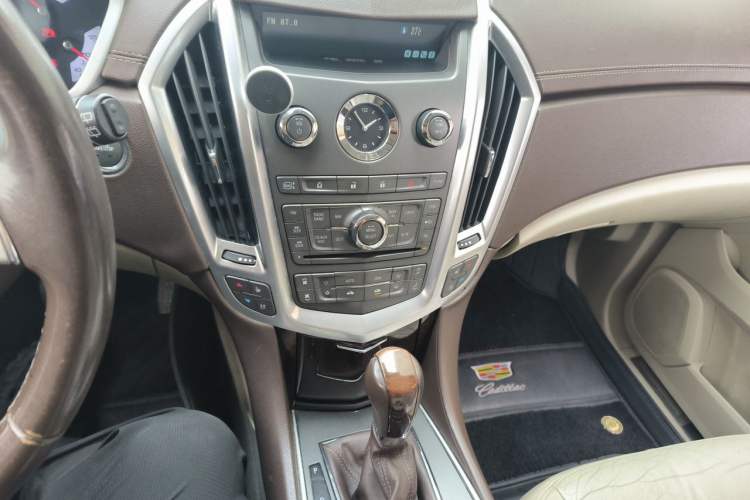 Used Cadillac SRX 2011 3.0L Flagship Edition Audio And AC Panel