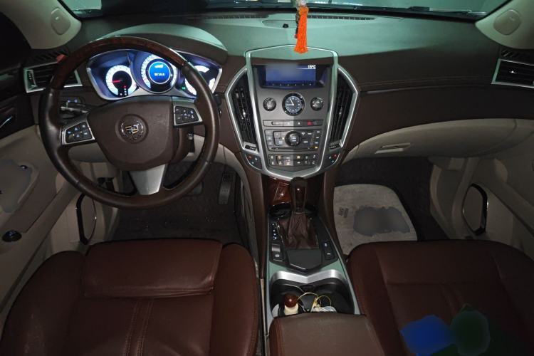 Used Cadillac SRX 2011 3.0L Luxury Model Center Console