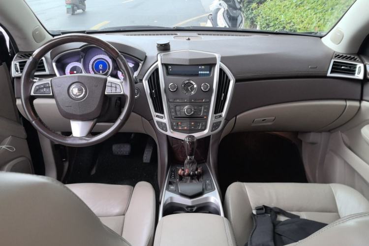 Used Cadillac SRX 2011 3.0L Flagship Edition Center Console
